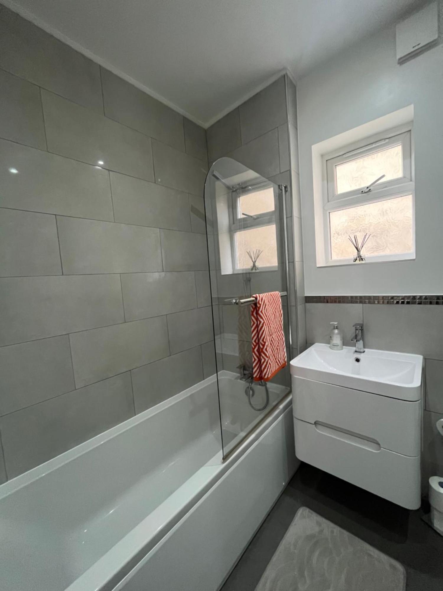 Luxurious Flat In London Apartment West Dulwich ภายนอก รูปภาพ